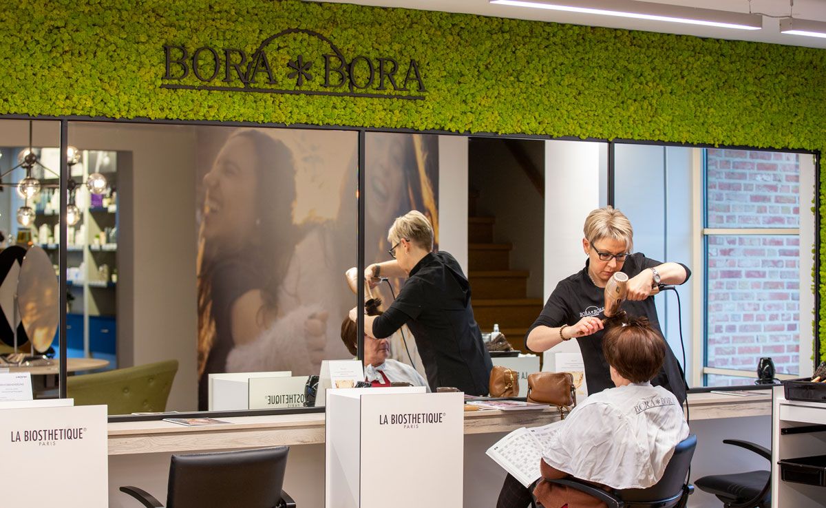Bora Bora Salon Bree