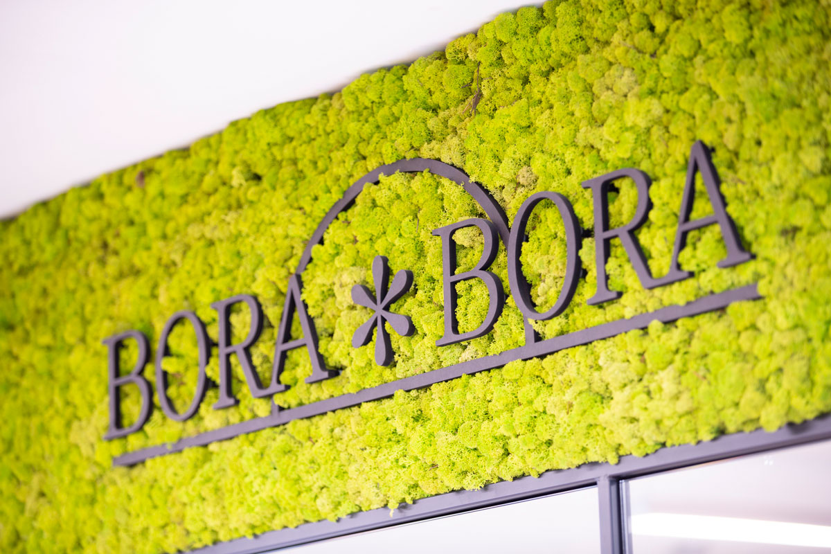 Bora Bora Home Slide3